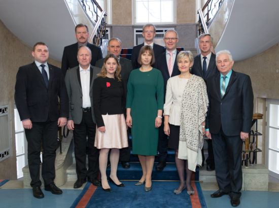 Komisjoni väljasõiduistung: kohtumine riigikaitse kõrgeima juhi, Vabariigi Presidendi Kersti Kaljulaidiga, 16. jaanuar 2017